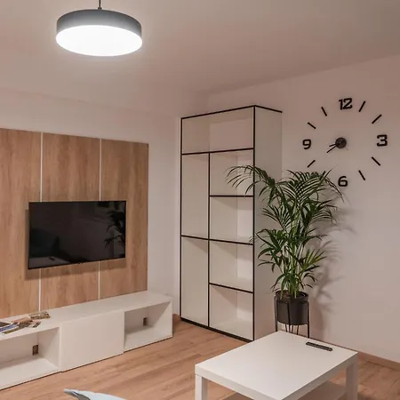 Claudia By Interhome *